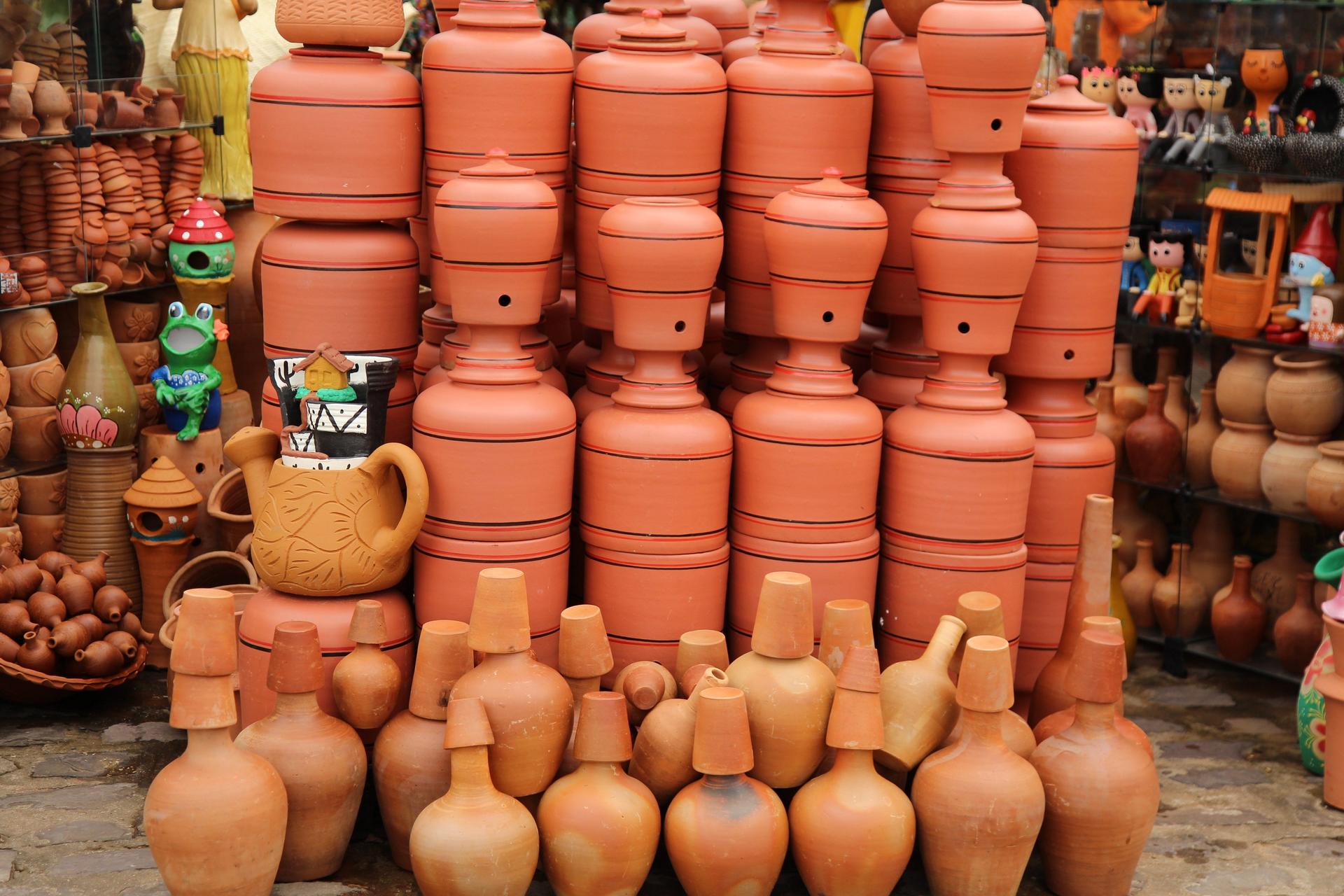 Ceramic handcraft exposed for sales